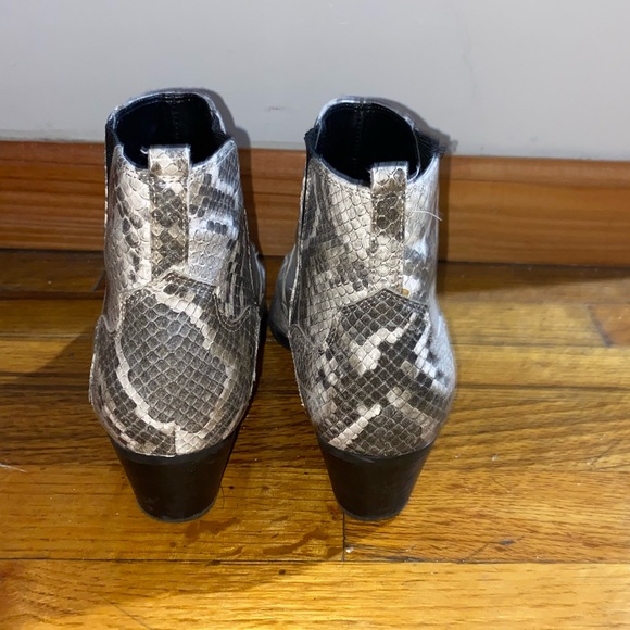 Snake print ankle boots - Picture 6 of 6
